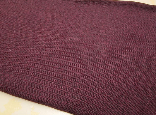 Quarter Yard Wool Off The Bolt | Red/Burgundy 107 - All About Ewe Wool Shop