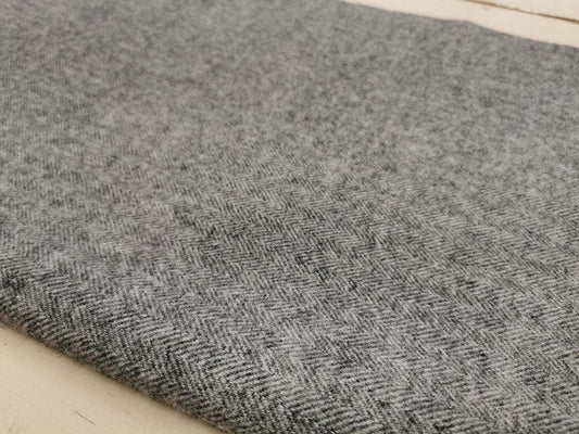 Quarter Yard Wool Off The Bolt | Grey 104 - All About Ewe Wool Shop