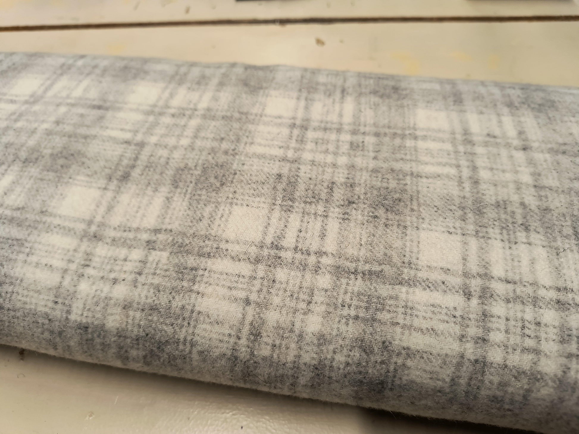 FOREST GREEN Hand Dyed Plaid Wool (Light) - All About Ewe Wool Shop