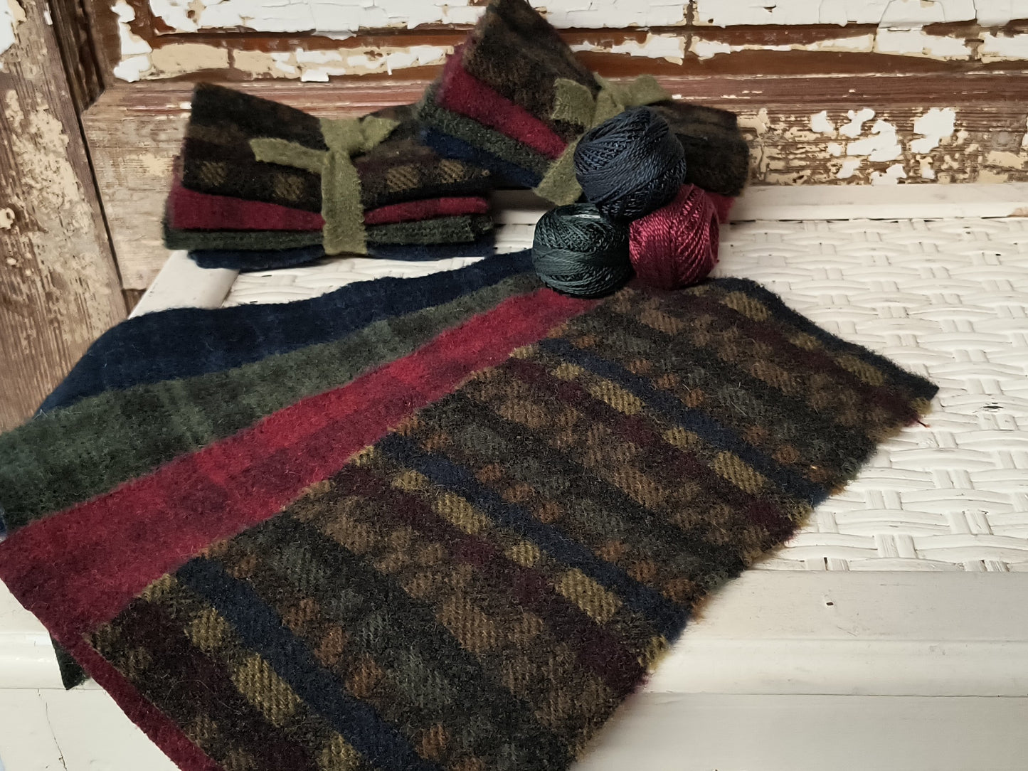 TEXTURED WOOL BUNDLE