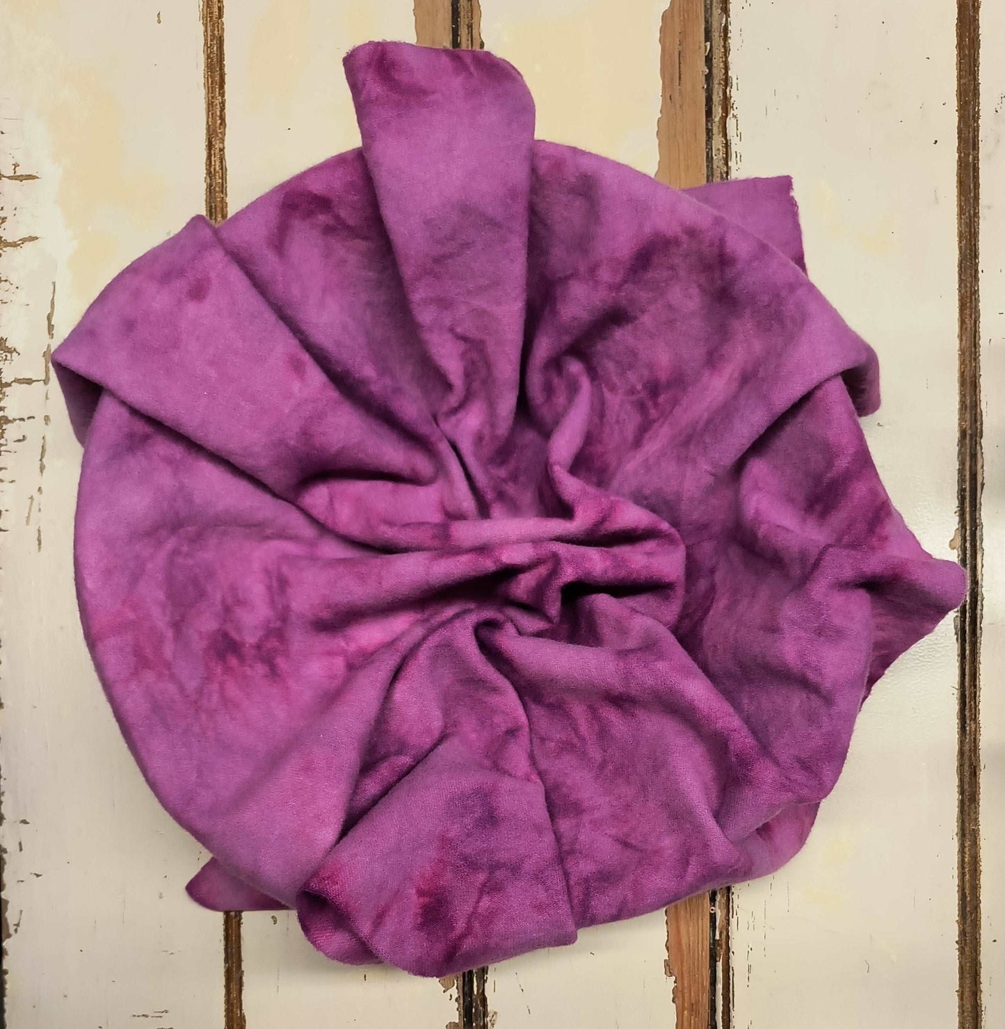 DEEP ORCHID (Mottled) Hand Dyed Wool