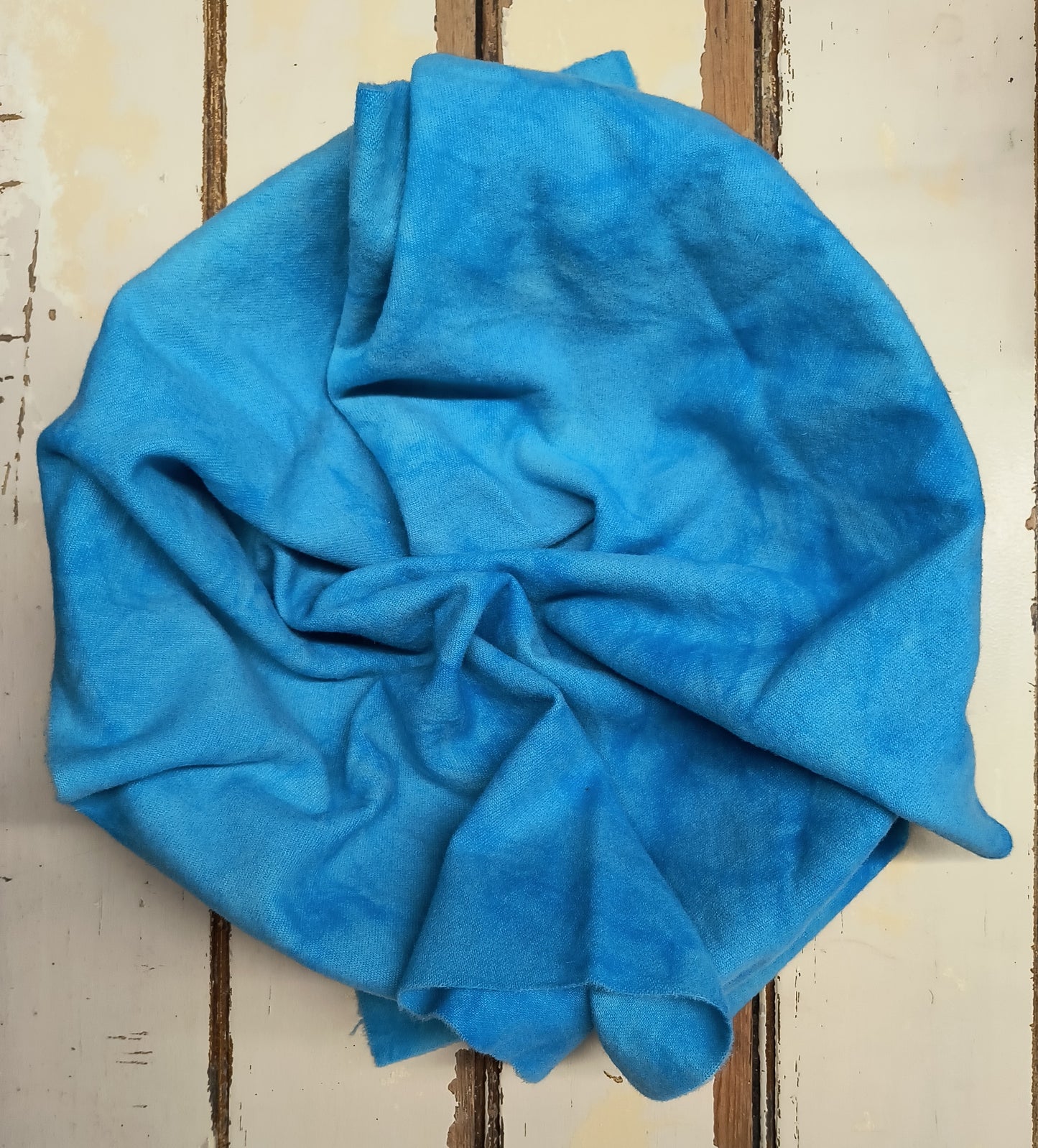 SKY BLUE 01 (M) Hand Dyed Wool