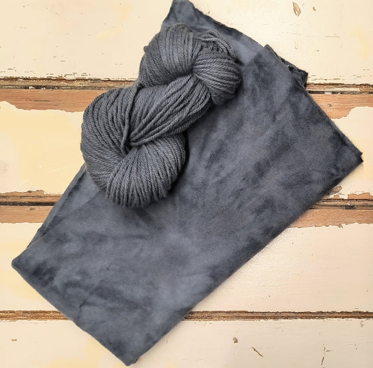 Charcoal Grey 01 Hand Dyed Wool Yarn