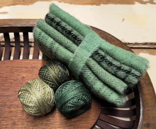 LIMITED EDITION GREEN BUNDLE Hand Dyed Wool