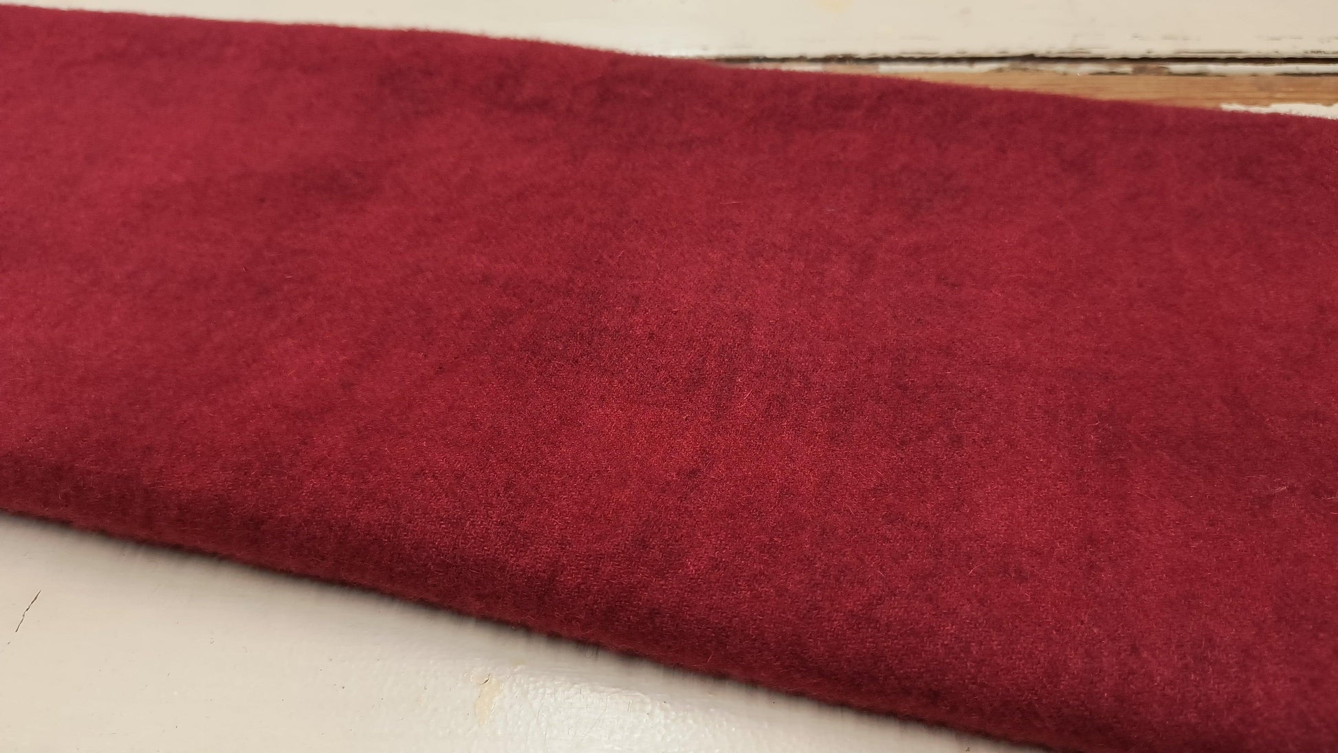 CHILI PEPPER (Mottled) Hand Dyed Plaid Wool (Light) - All About Ewe Wool Shop