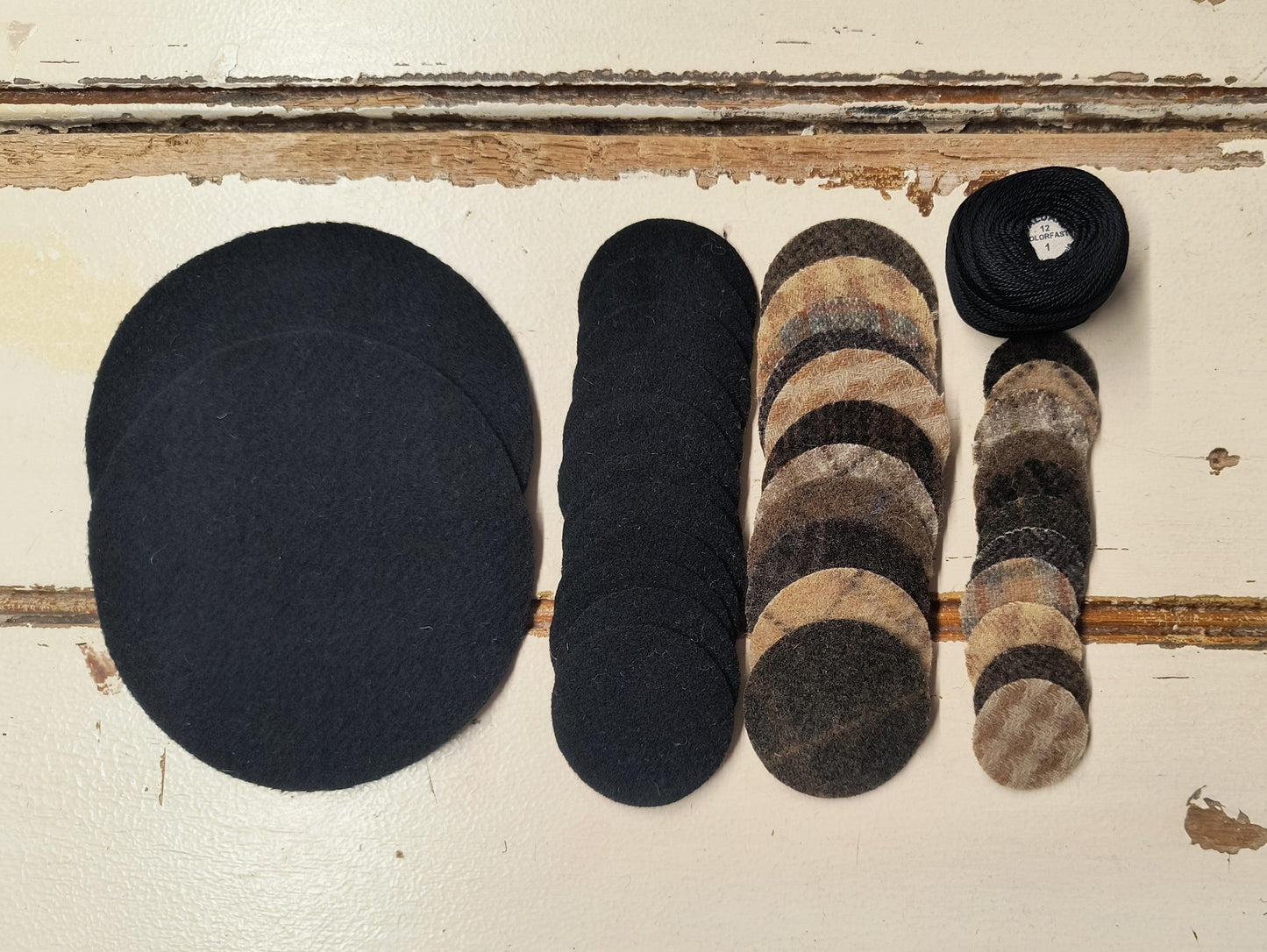 ROUND PENNY Mat Kit | Pre-Cut - All About Ewe Wool Shop