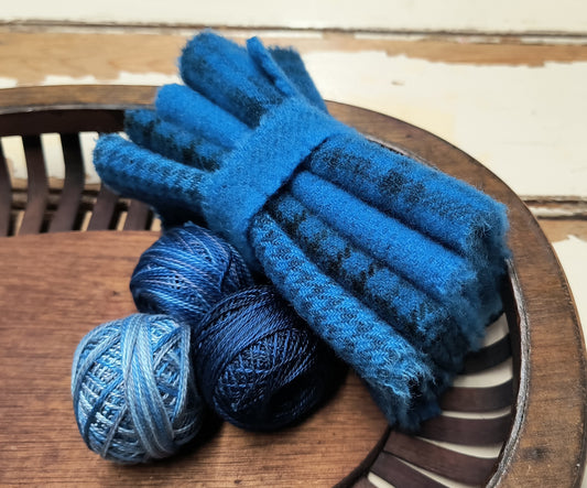 BLUE BUNDLE Hand Dyed Wool