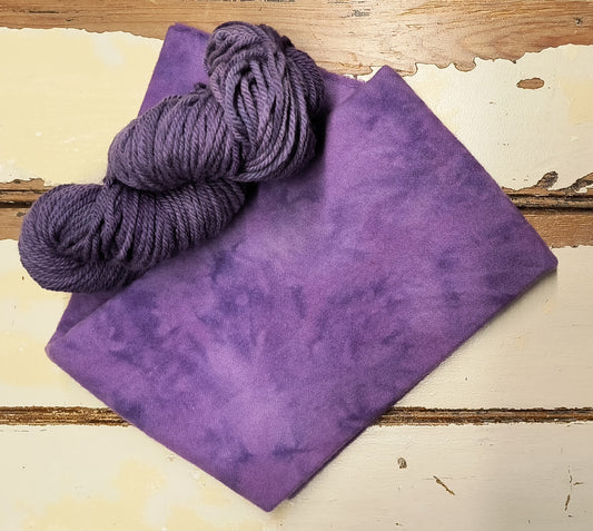 Lilac 01 M Hand Dyed Wool Yarn