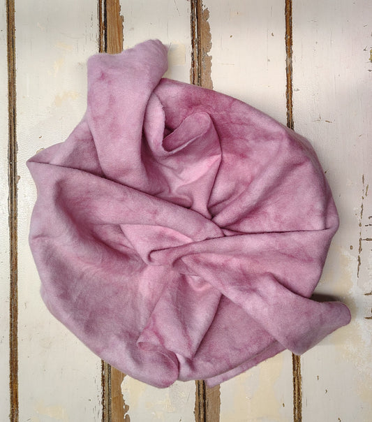 Mauve 01 M Hand Dyed Wool