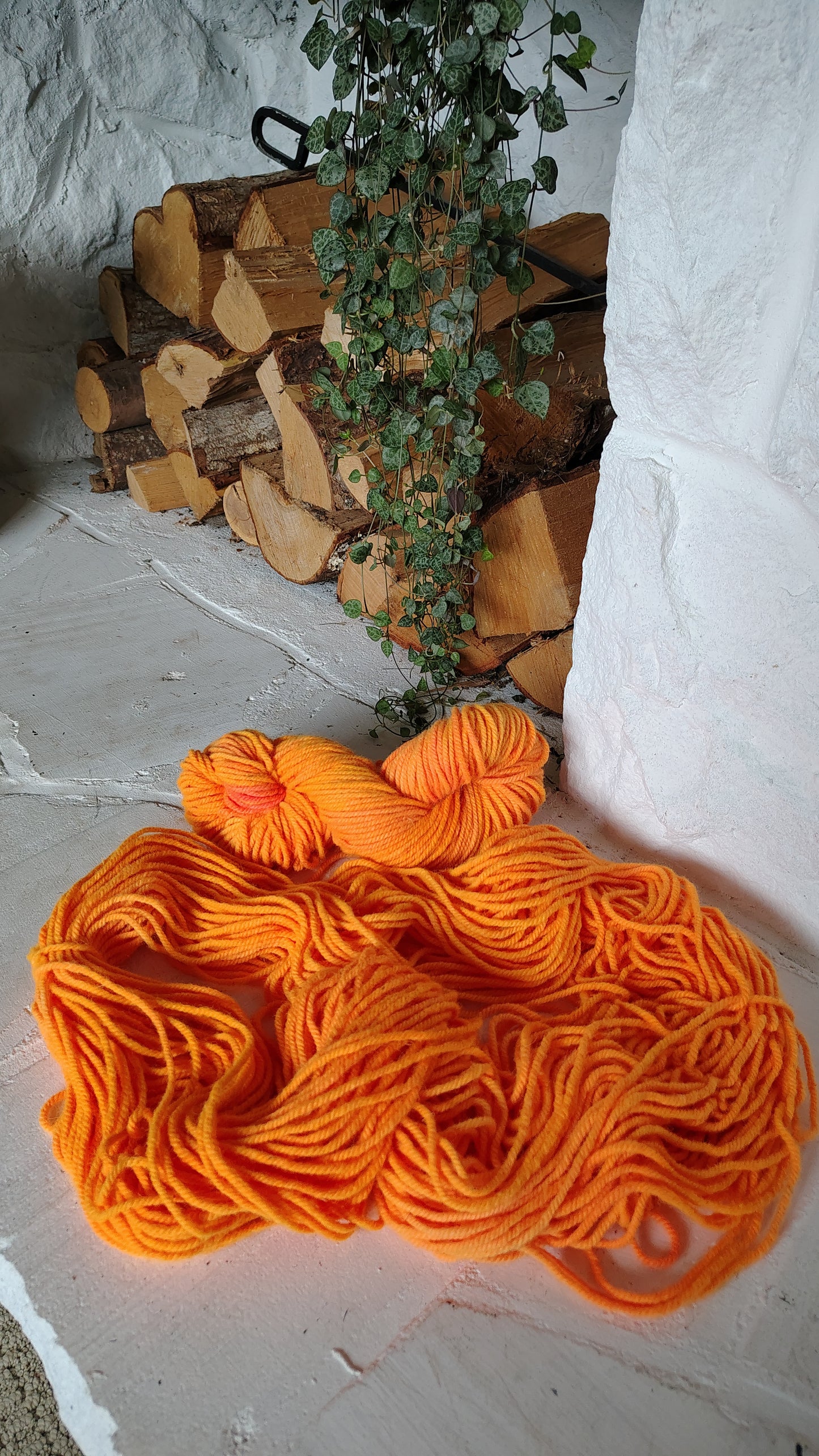 Flaming Orange 01 M Hand Dyed Wool Yarn