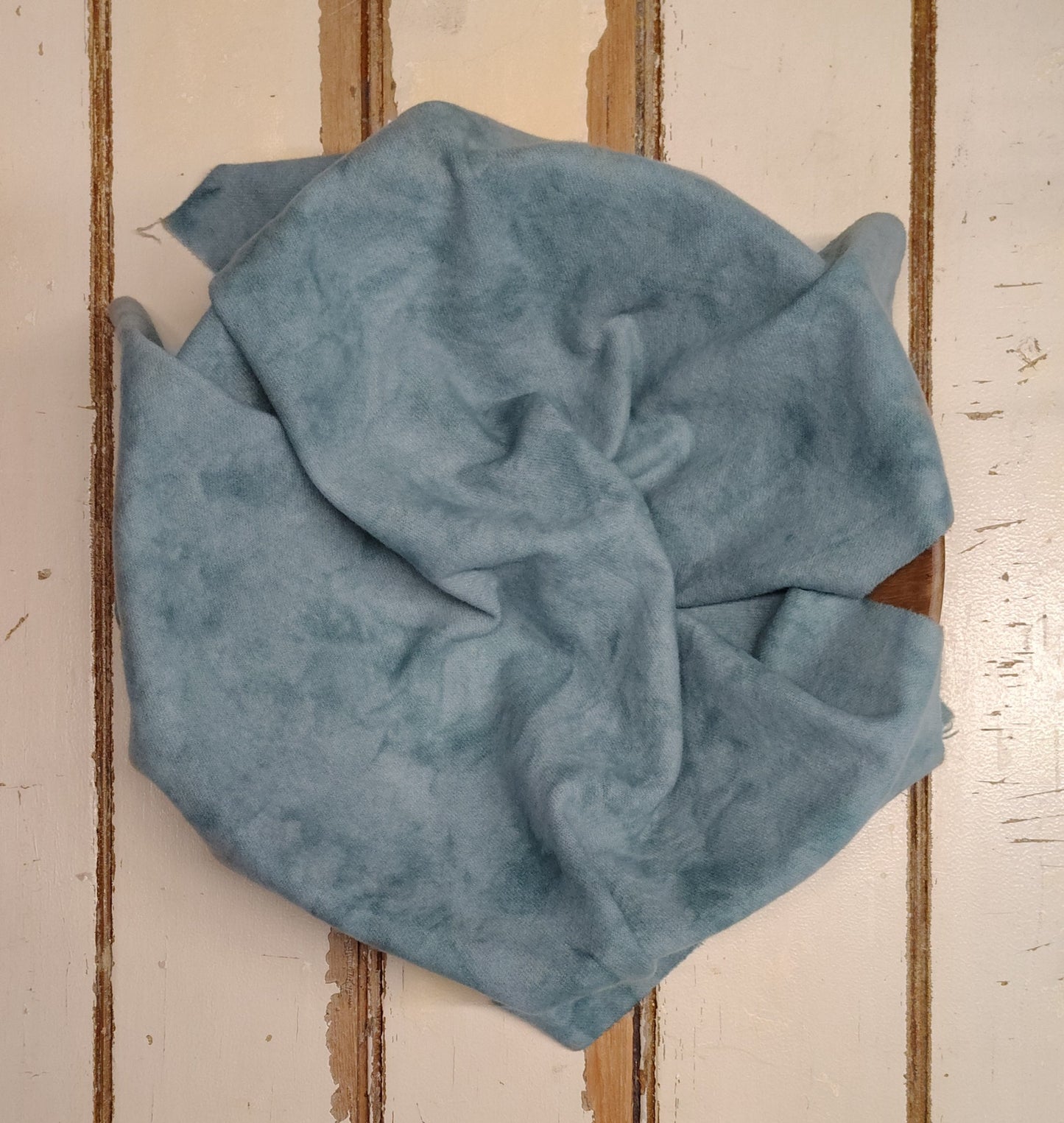 COUNTRY GREEN 01 M Hand Dyed Wool