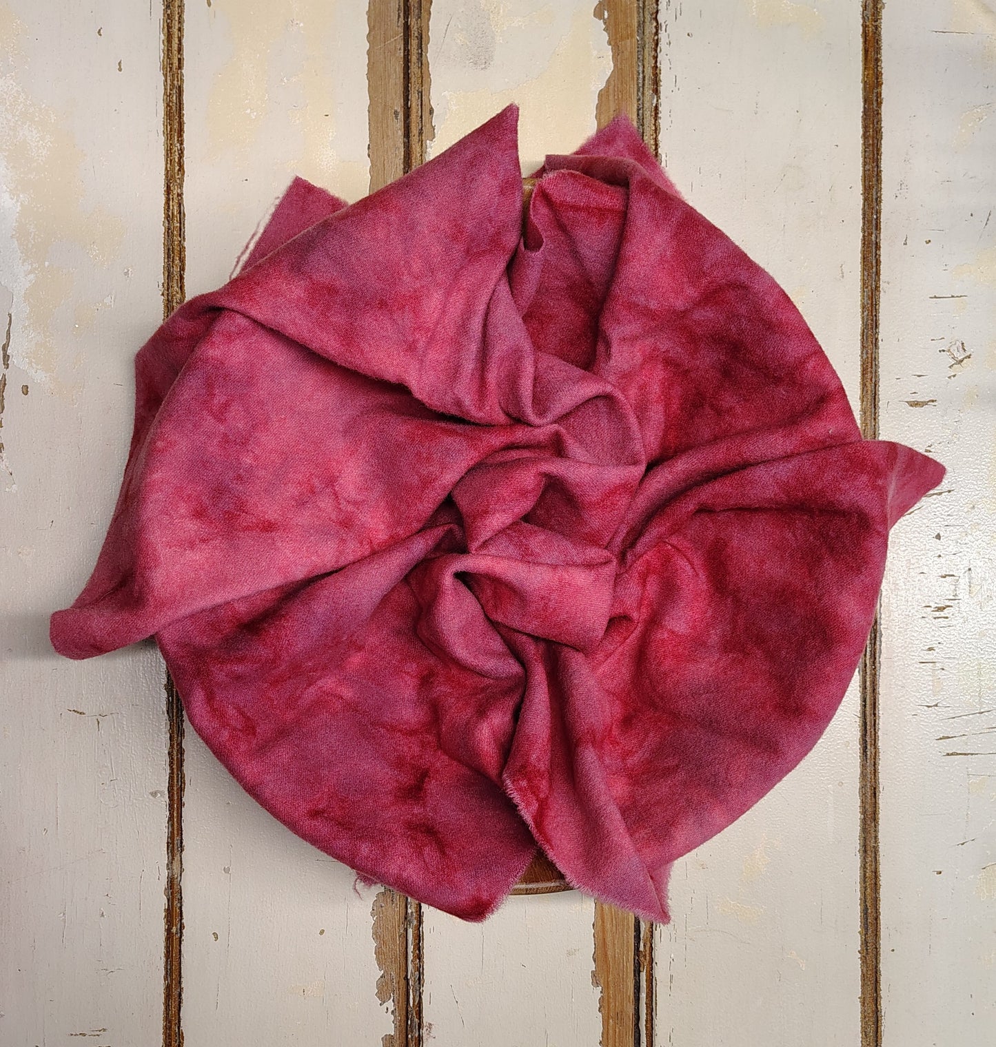 WINE ROSE 00 M Hand Dyed Wool