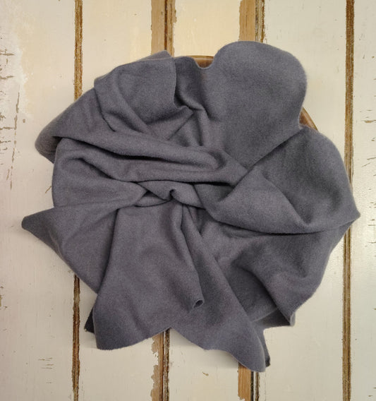 OLD SMOKE 01 P Hand Dyed Wool