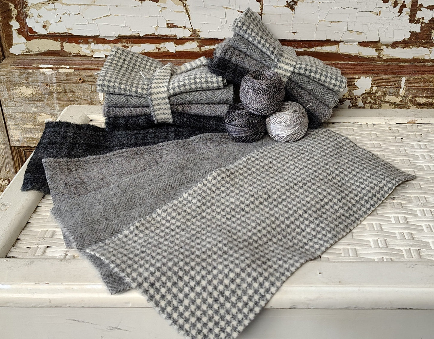 TEXTURED WOOL BUNDLE