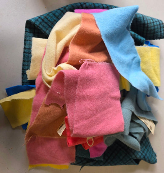 Hand Dyed Wool Grab Bag 1lb