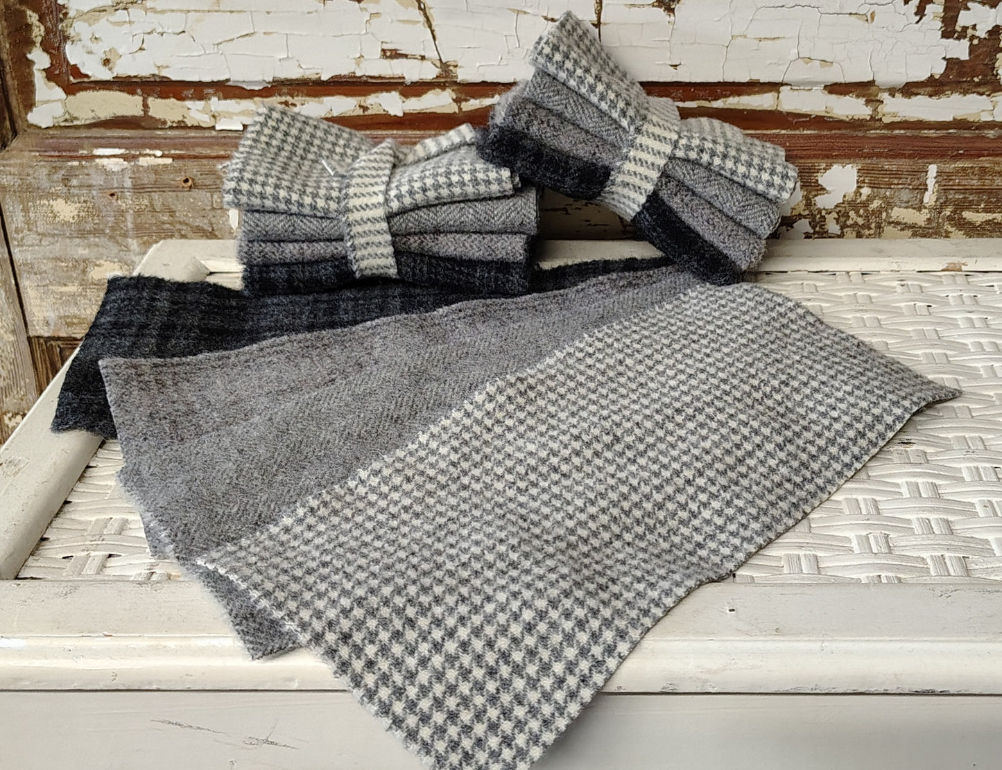 TEXTURED WOOL BUNDLE
