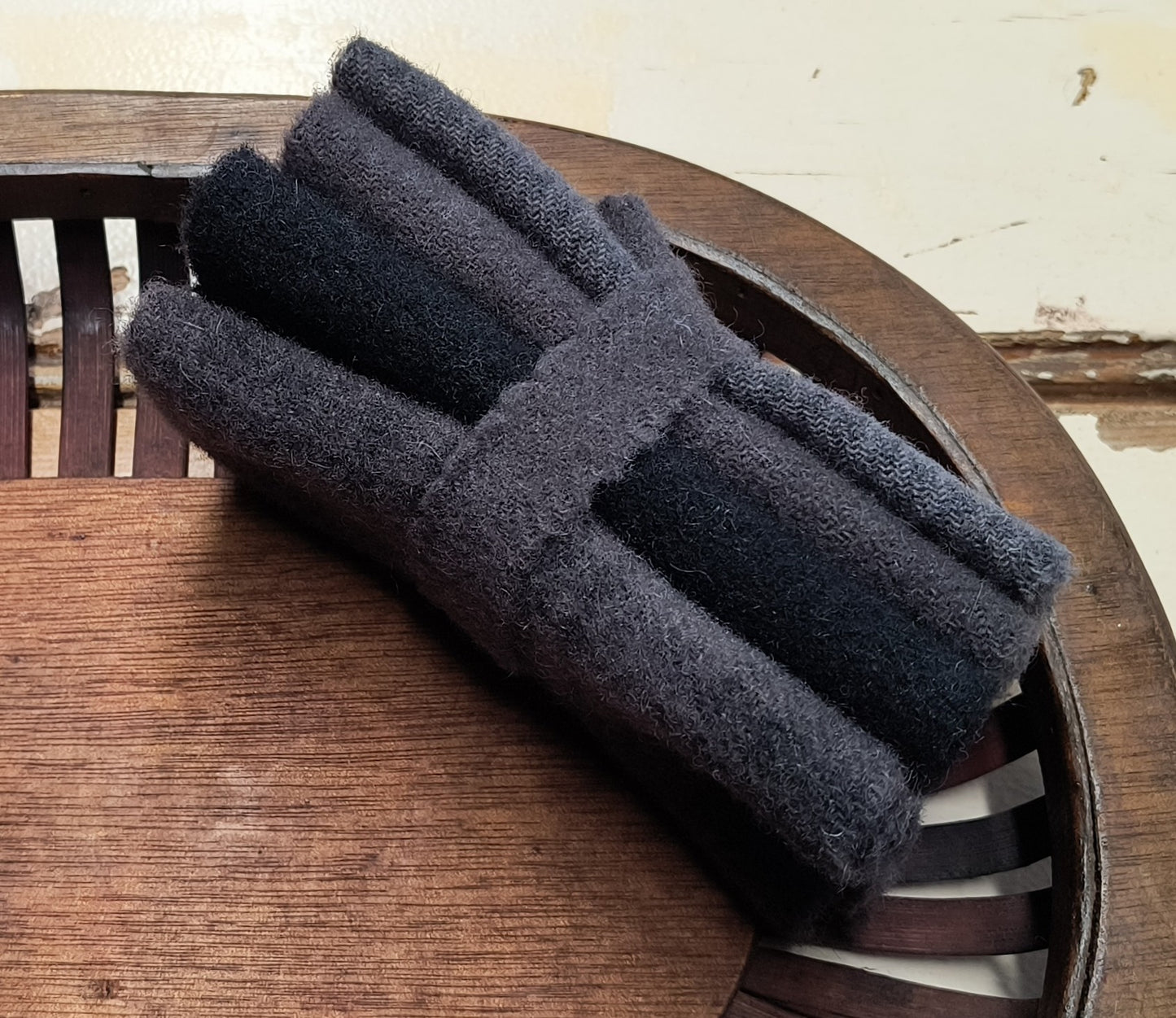 OLD SMOKE BUNDLE Wool