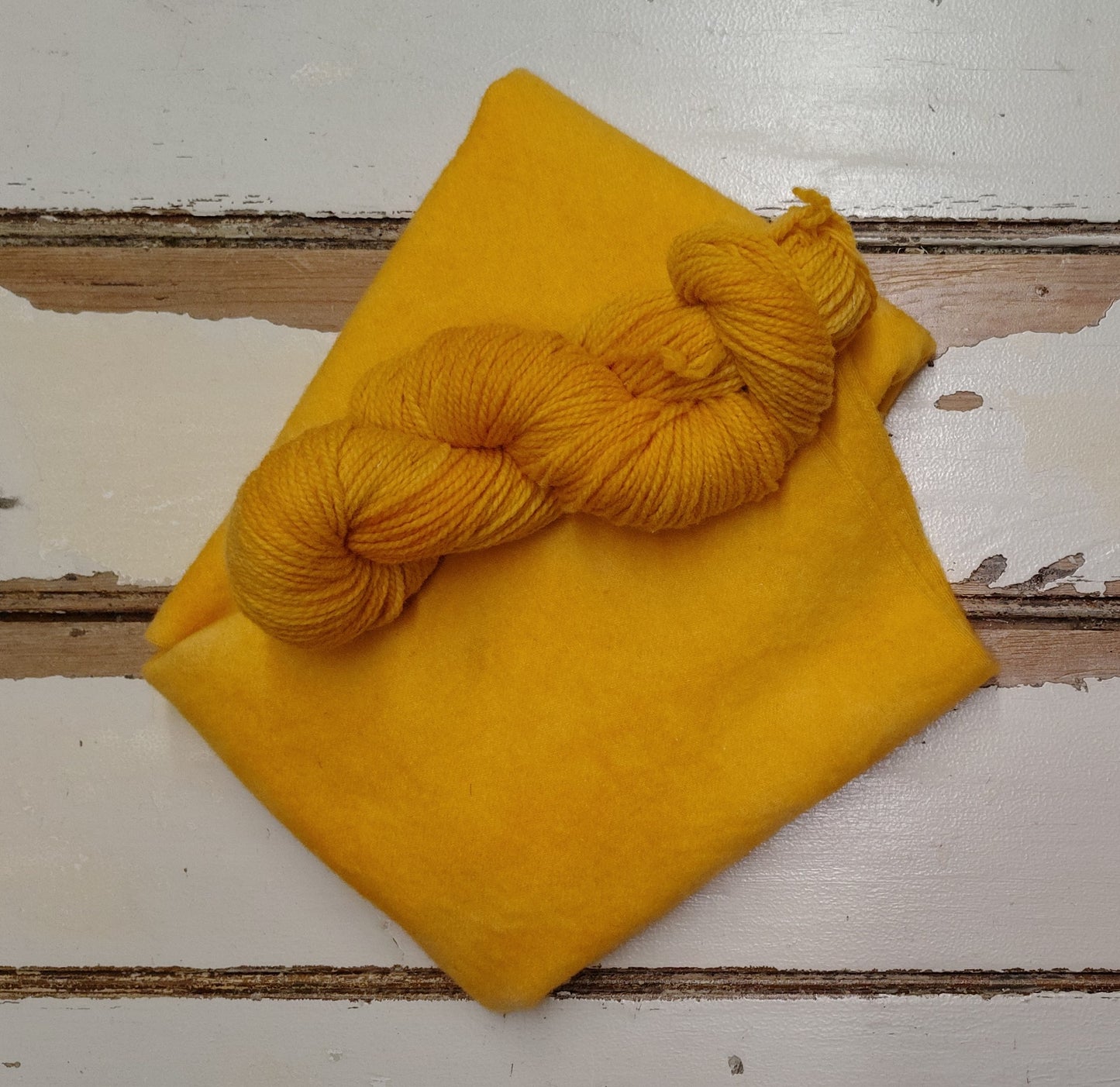 Orange Peel 01 M Hand Dyed Wool Yarn