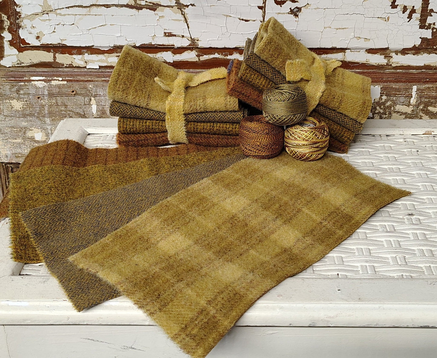 TEXTURED WOOL BUNDLE