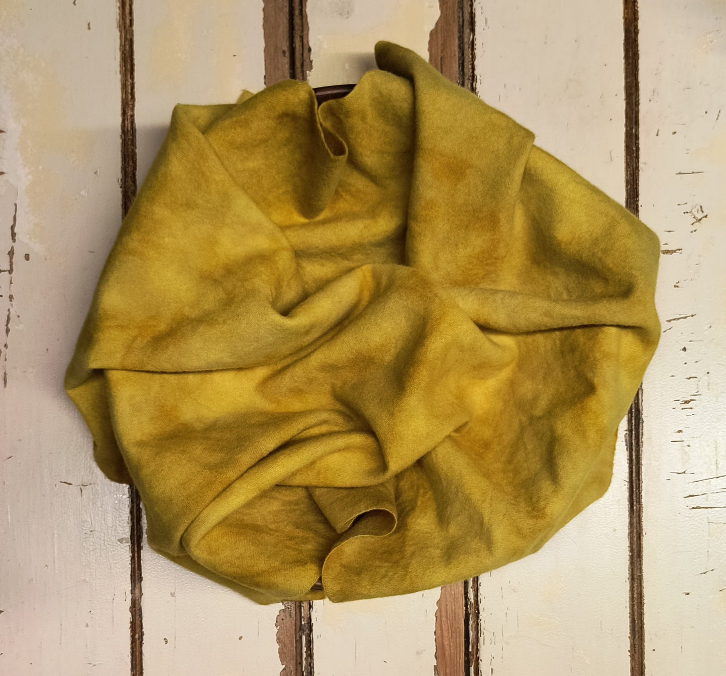 HONEY GOLD VALUES M | Set of 4 Hand Dyed Wool