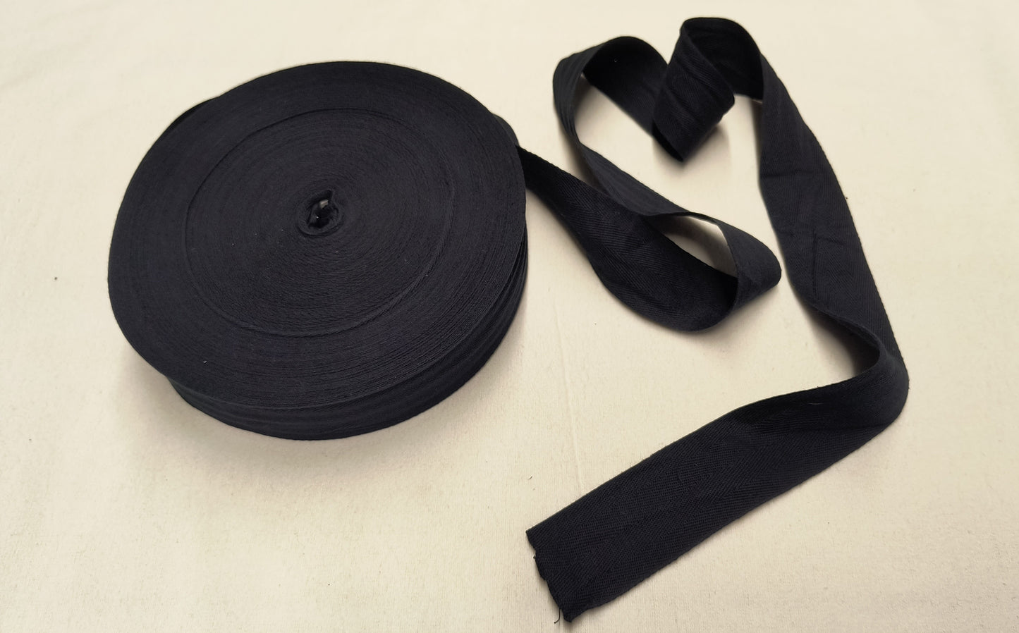 Binding - Black