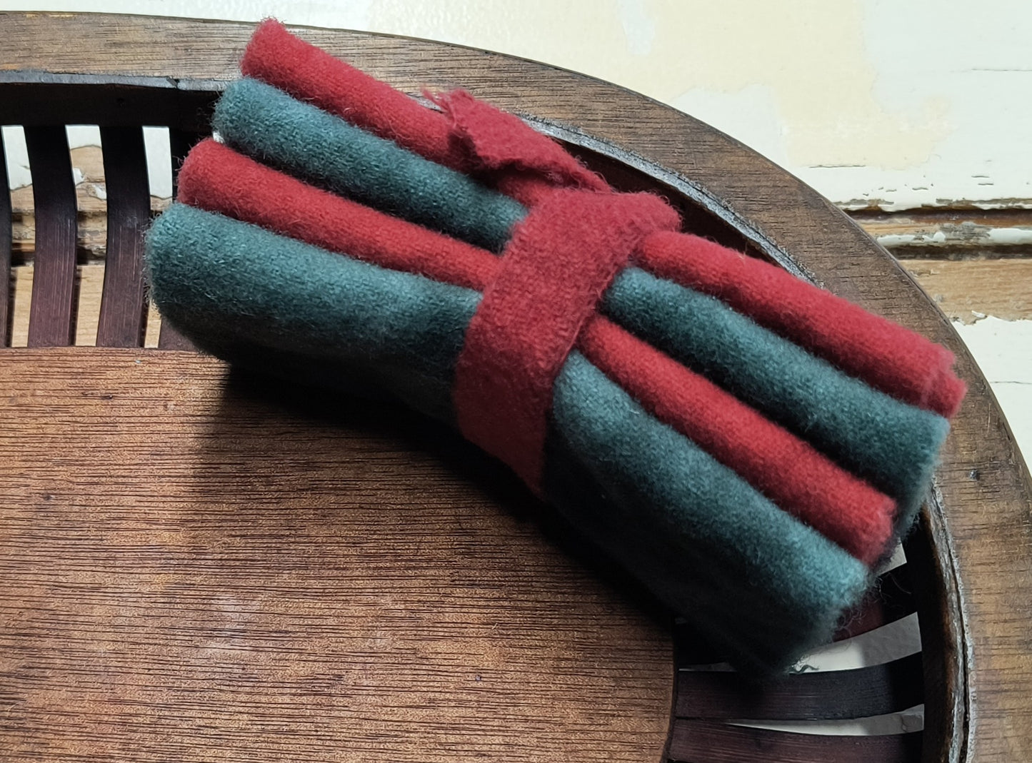 CHRISTMAS BUNDLE (Dark) Hand Dyed Wool