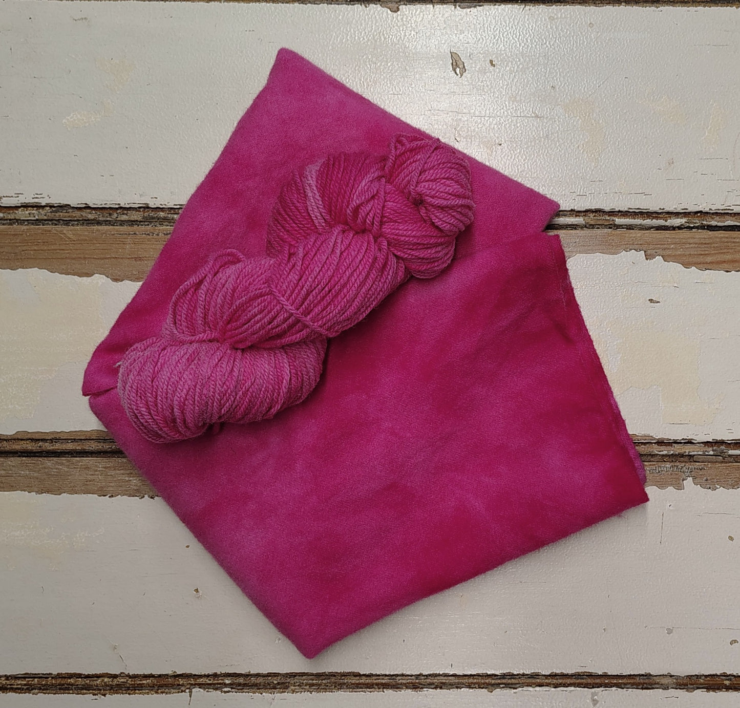 Fucshia 01 M Hand Dyed Wool Yarn