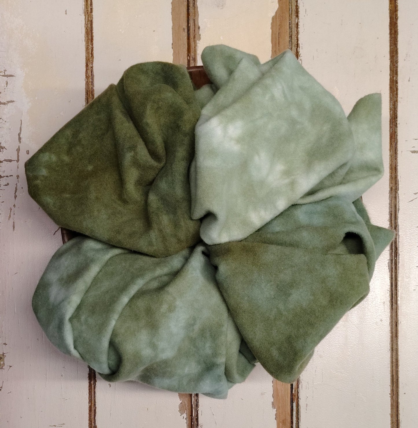 OLIVE DRAB VALUES M | Set of 4 Hand Dyed Wool