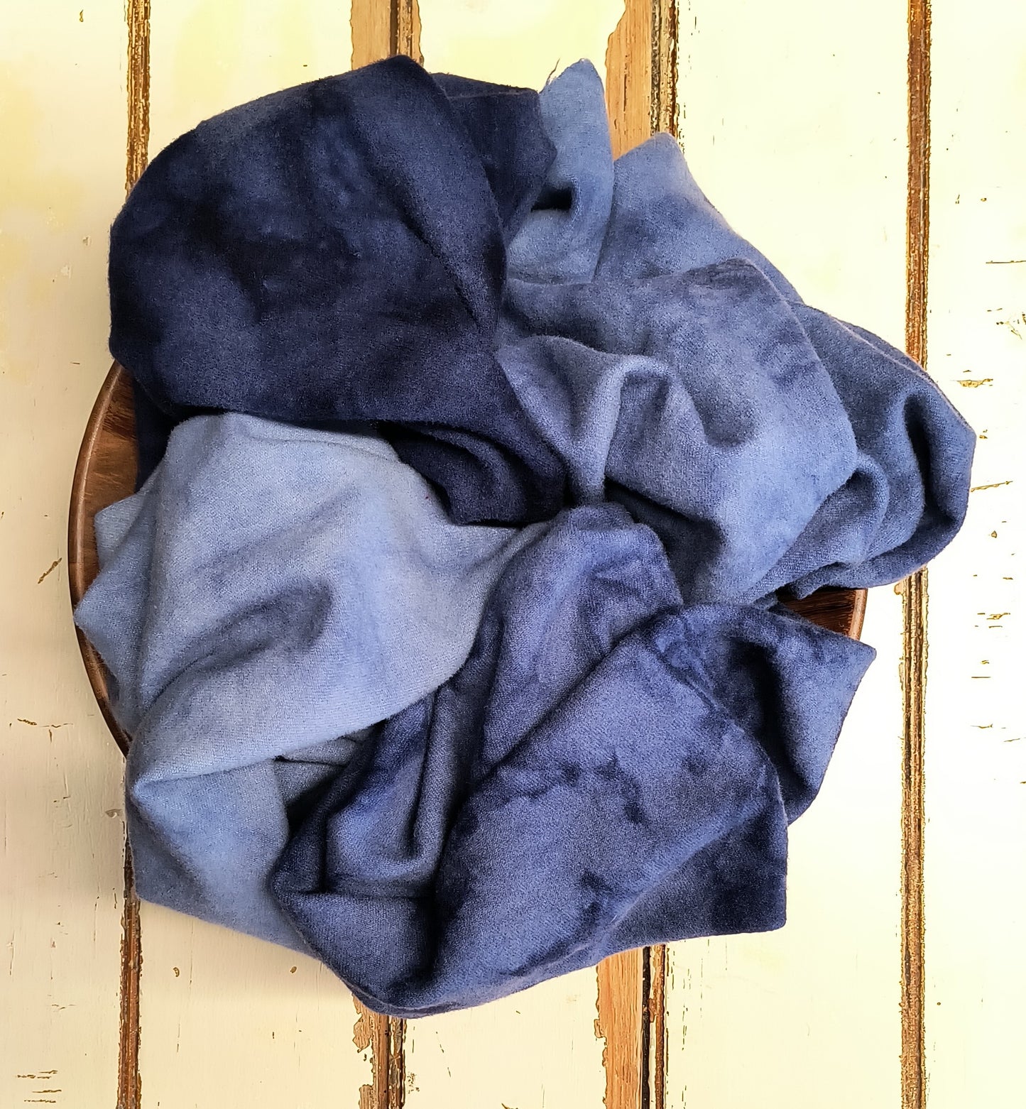 NAVY VALUES M | Set of 4 Hand Dyed Wool