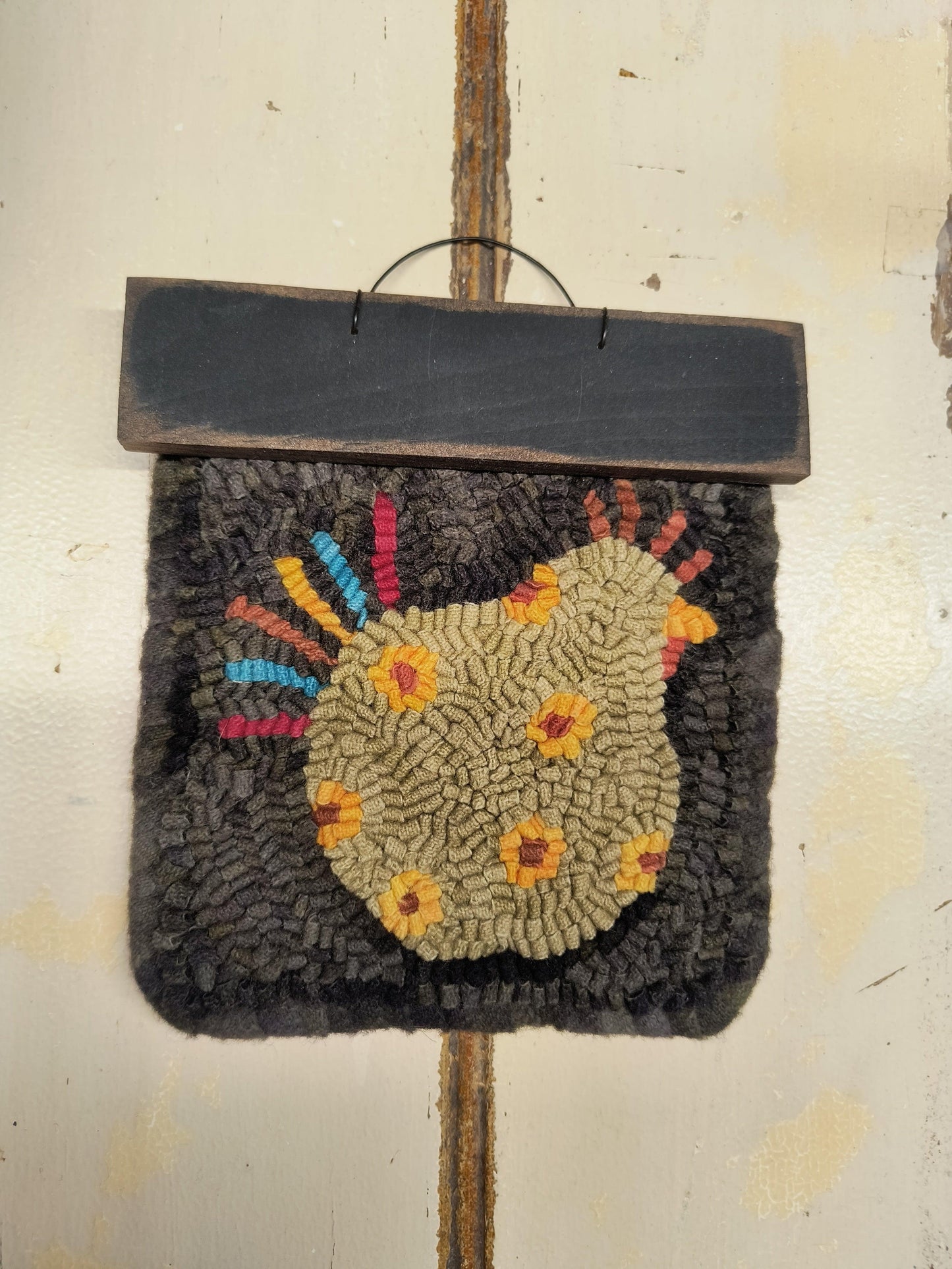 6¼" Wooden Distressed Hanger with Wire - All About Ewe Wool Shop
