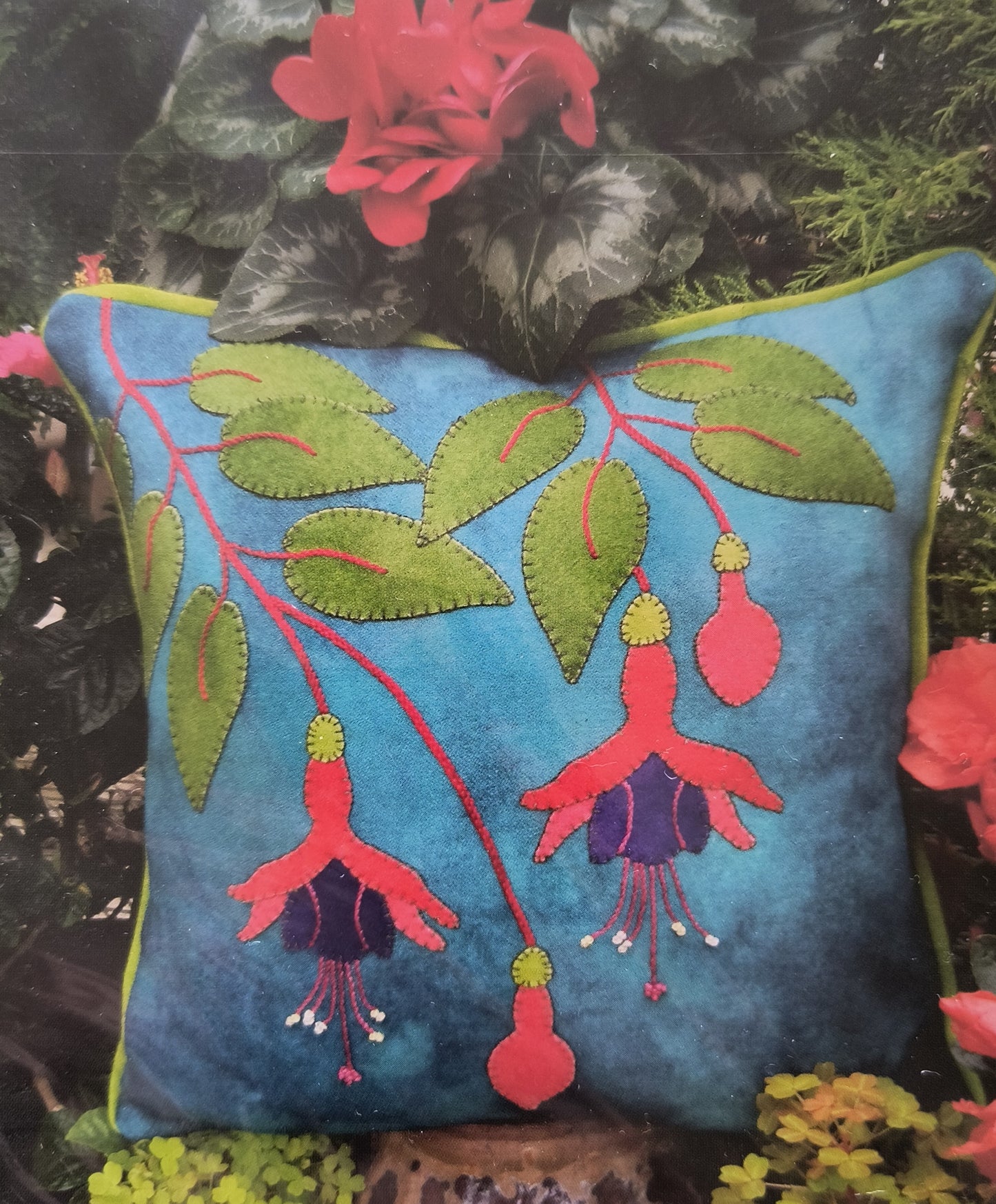 CLEARANCE | Fuchsia Fancy Pillow Pattern