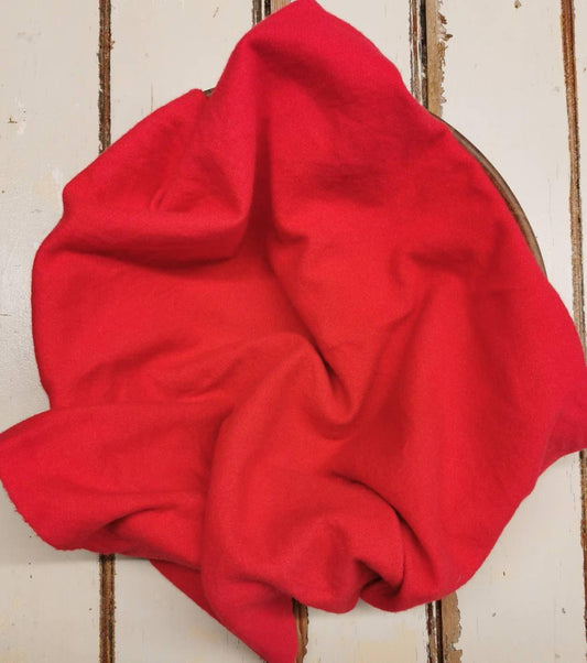 RED 01 Hand Dyed Wool - All About Ewe Wool Shop