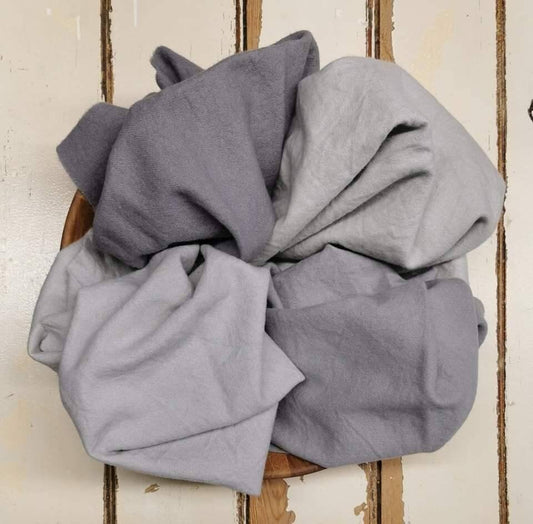 MOUSE VALUES | Set of 4 hand-dyed wool | Patchwork | Applique | Hooking | Punching