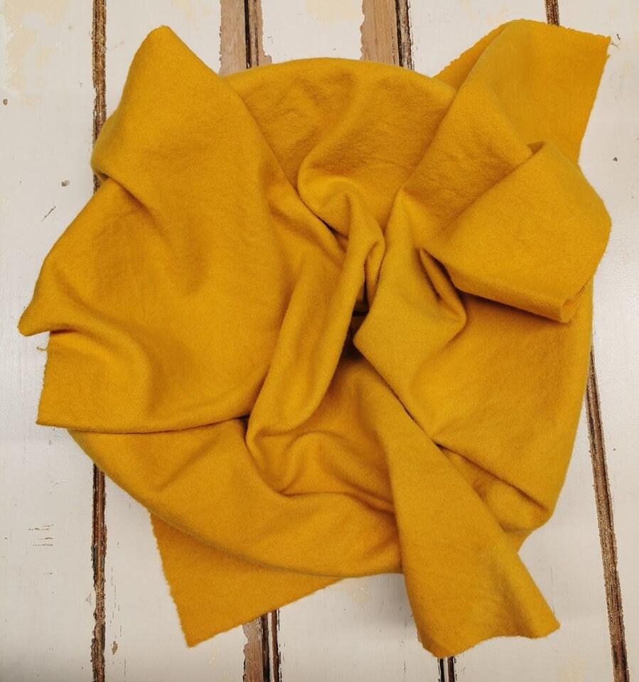 MUSTARD VALUES | Set of 4 hand-dyed wool | Patchwork | Applique | Hooking | Punching