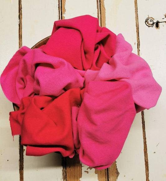 MAGENTA VALUES | Set of 5 hand-dyed wool | Patchwork | Applique | Hooking | Punching