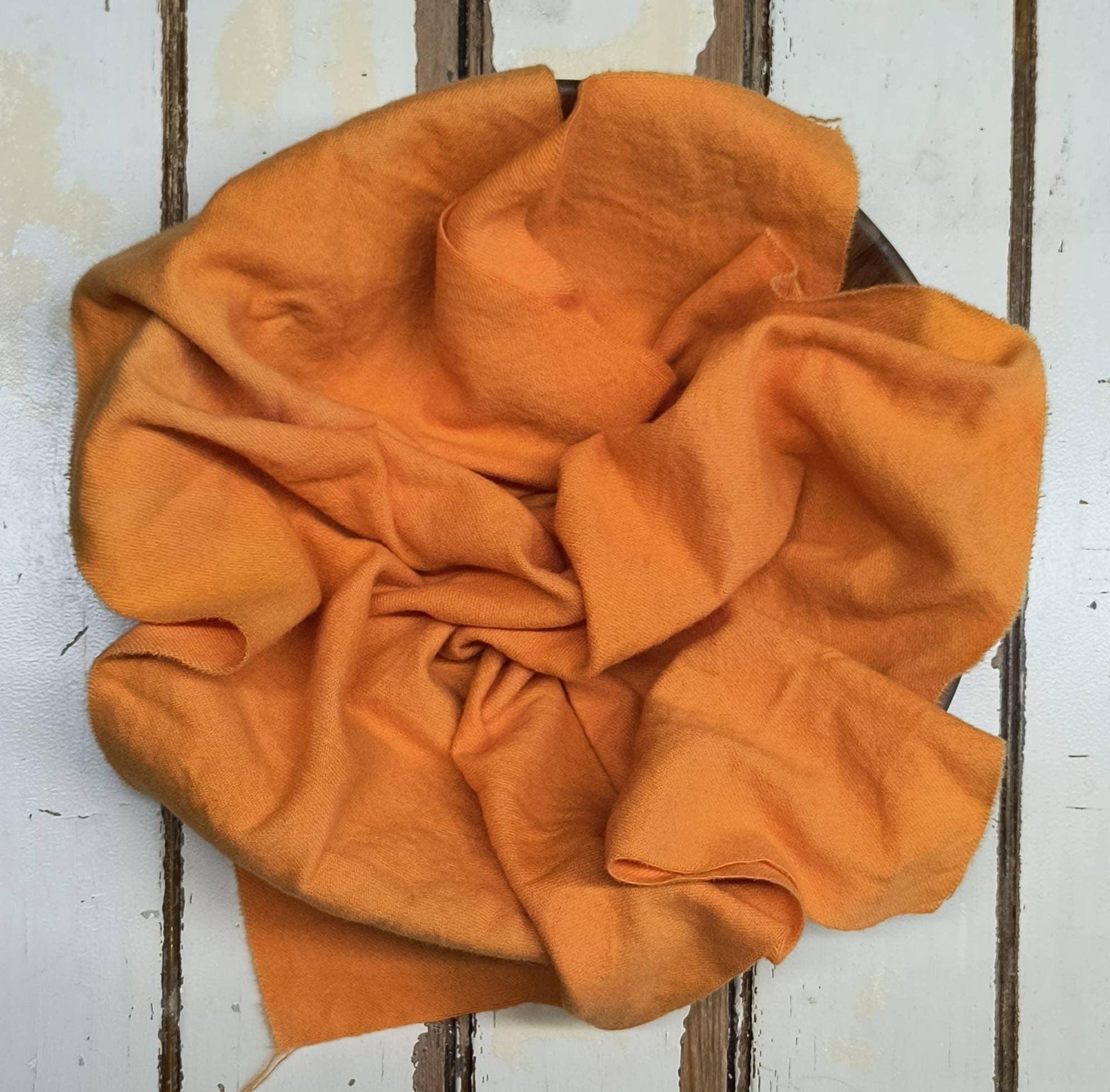ORANGE VALUES | Set of 4 hand-dyed wool | Patchwork | Applique | Hooking | Punching