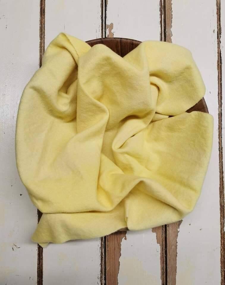 SAFFRON VALUES | Set of 4 hand-dyed wool | Patchwork | Applique | Hooking | Punching