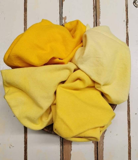 SAFFRON VALUES | Set of 4 hand-dyed wool | Patchwork | Applique | Hooking | Punching