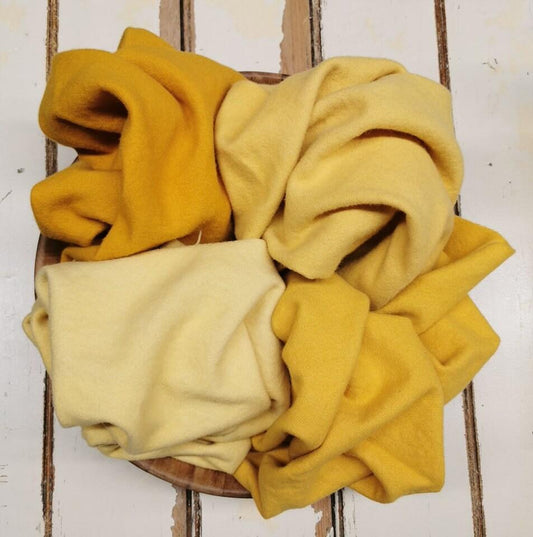 MUSTARD VALUES | Set of 4 hand-dyed wool | Patchwork | Applique | Hooking | Punching