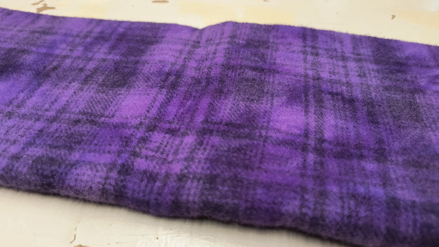 BLUE VIOLET Hand Dyed Plaid Wool (Medium) (Wholesale)