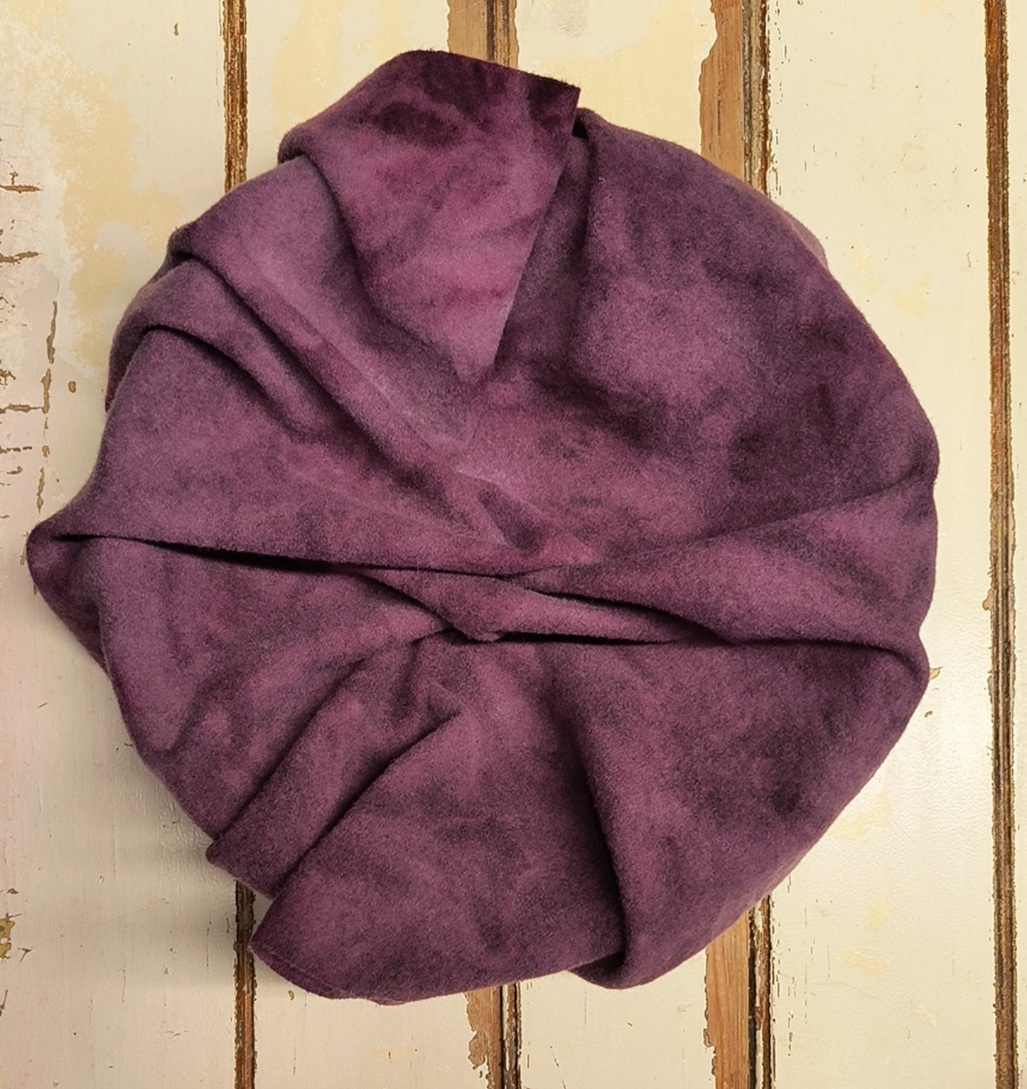 PLUM 00 M Hand Dyed Wool (Wholesale)
