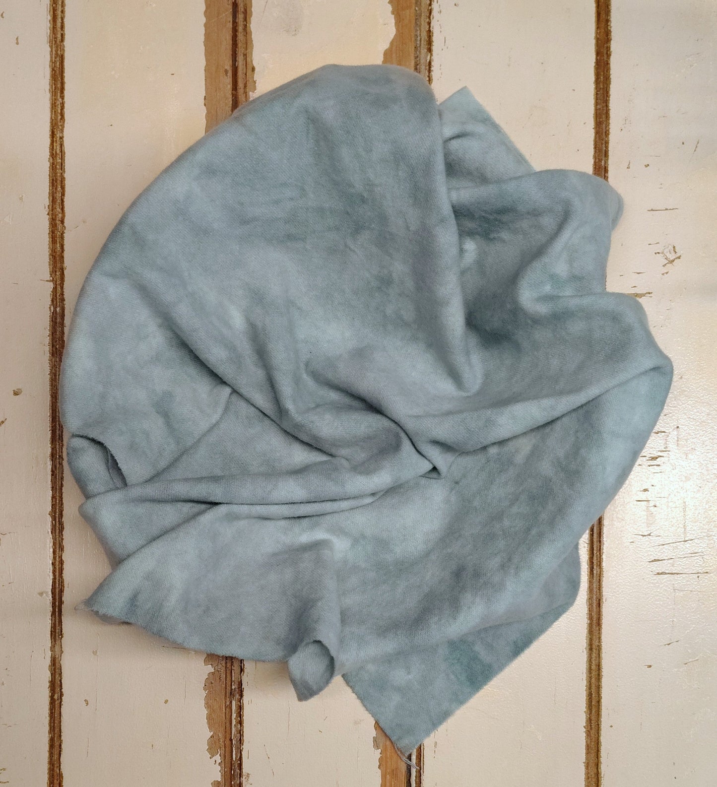 COUNTRY GREEN 02 M Hand Dyed Wool