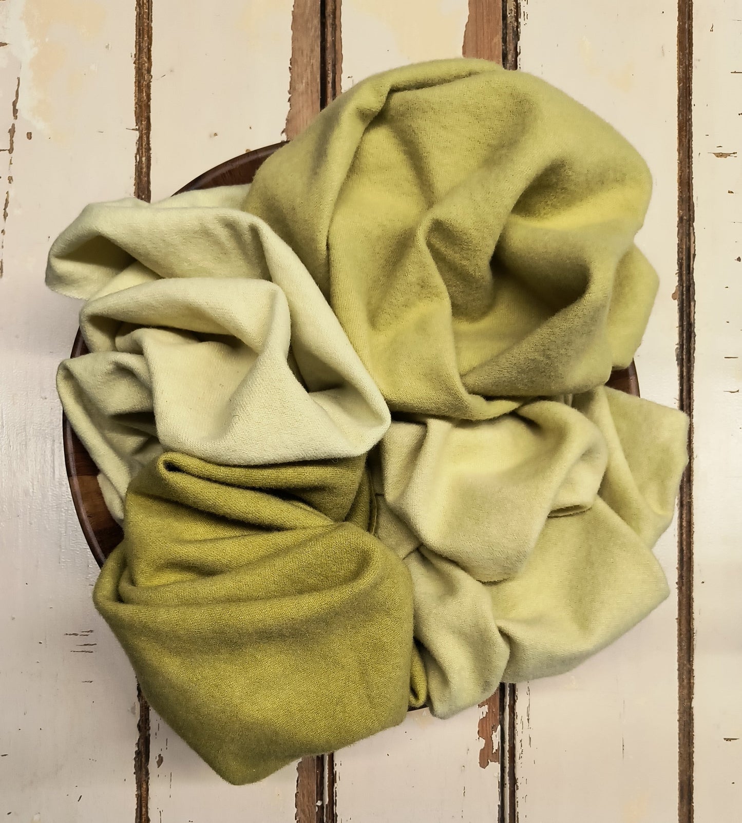 GOLDEN PEAR 01 P Hand Dyed Wool (Wholesale)