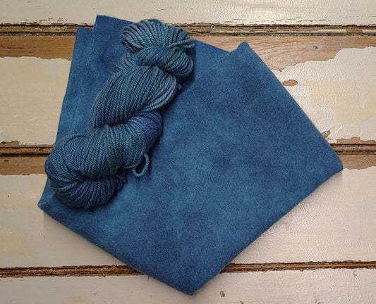 Island Blue 01 M Hand Dyed Wool Yarn (Wholesale)