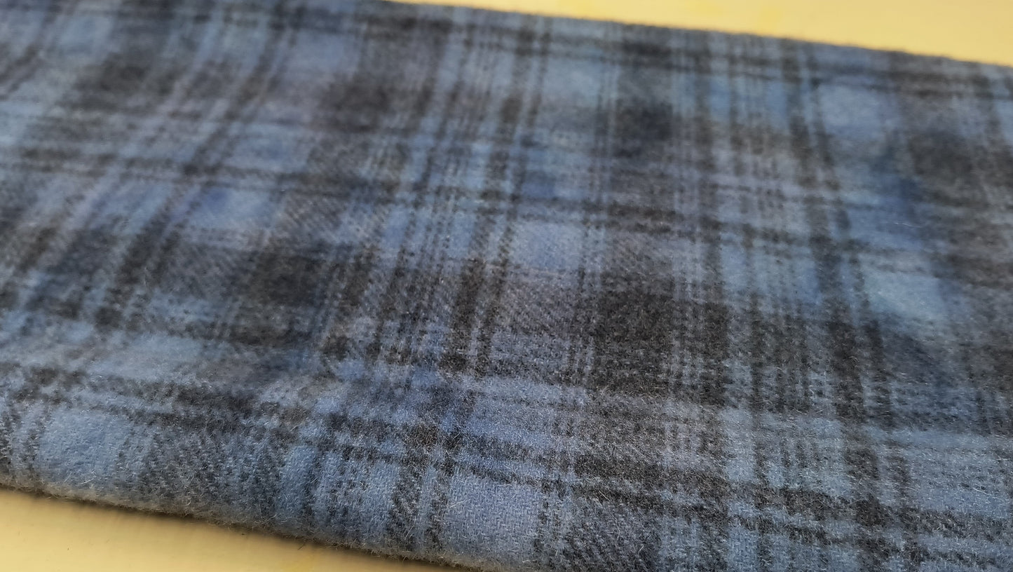 COLONIAL BLUE Hand Dyed Plaid Wool (Medium) (Wholesale)