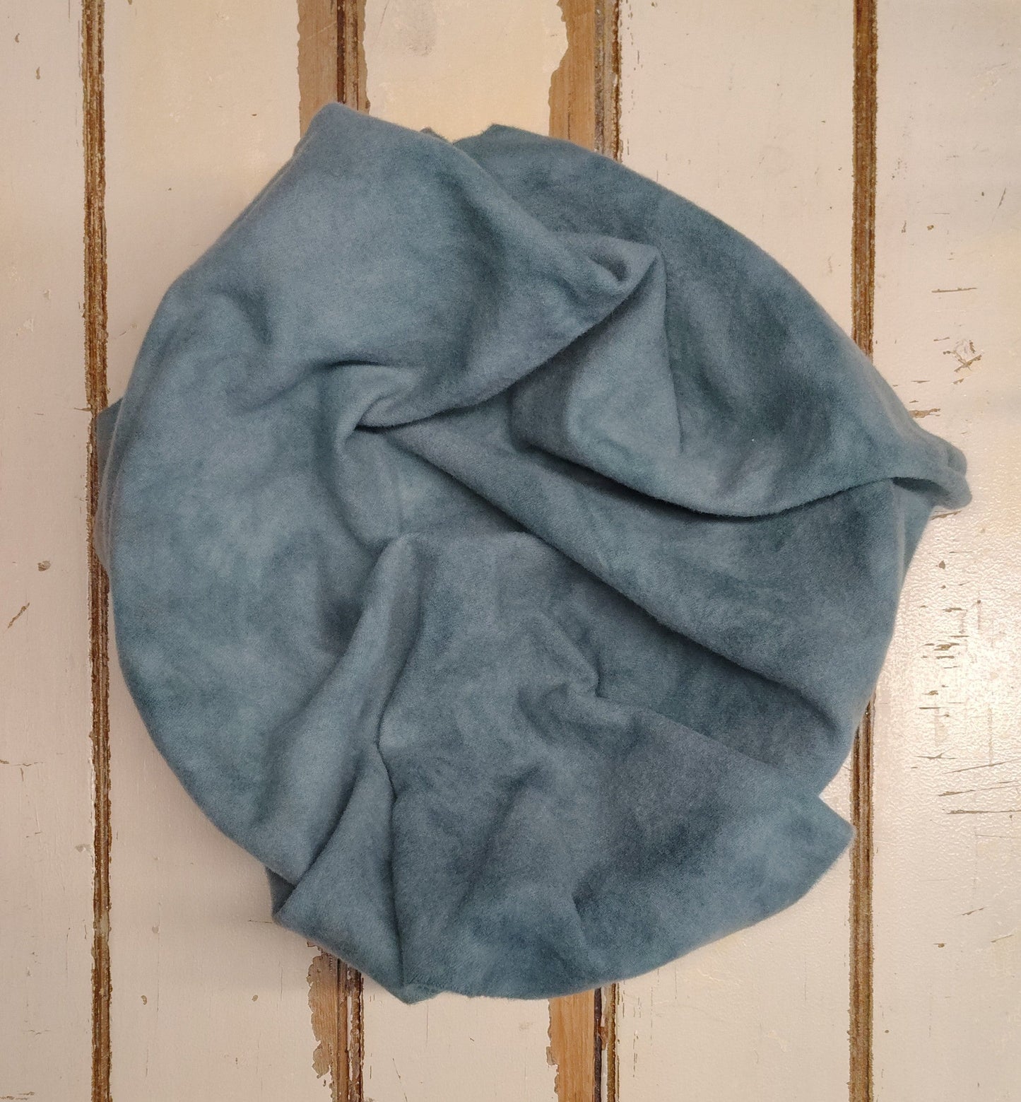 COUNTRY GREEN 00 M Hand Dyed Wool