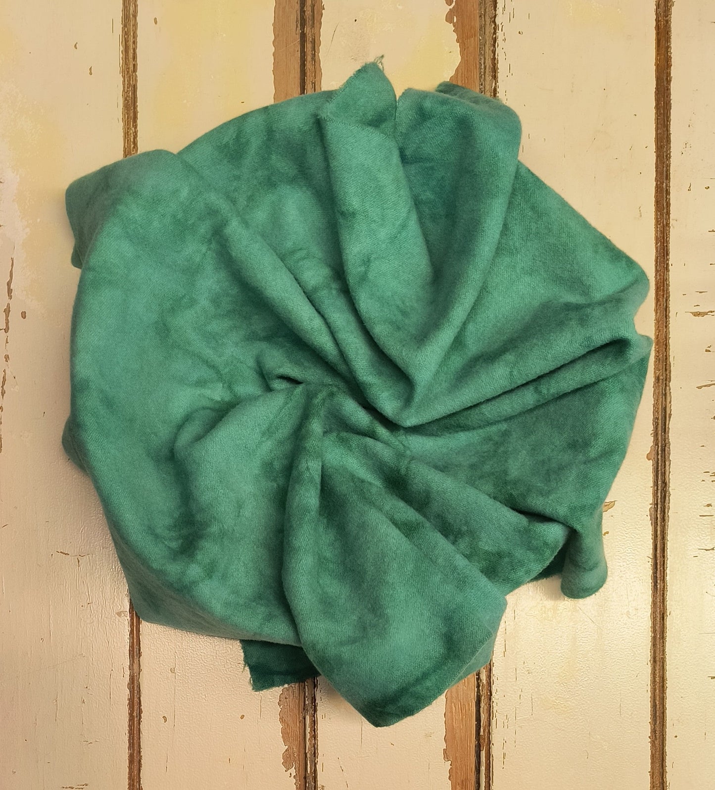 IVY 01 M Hand Dyed Wool