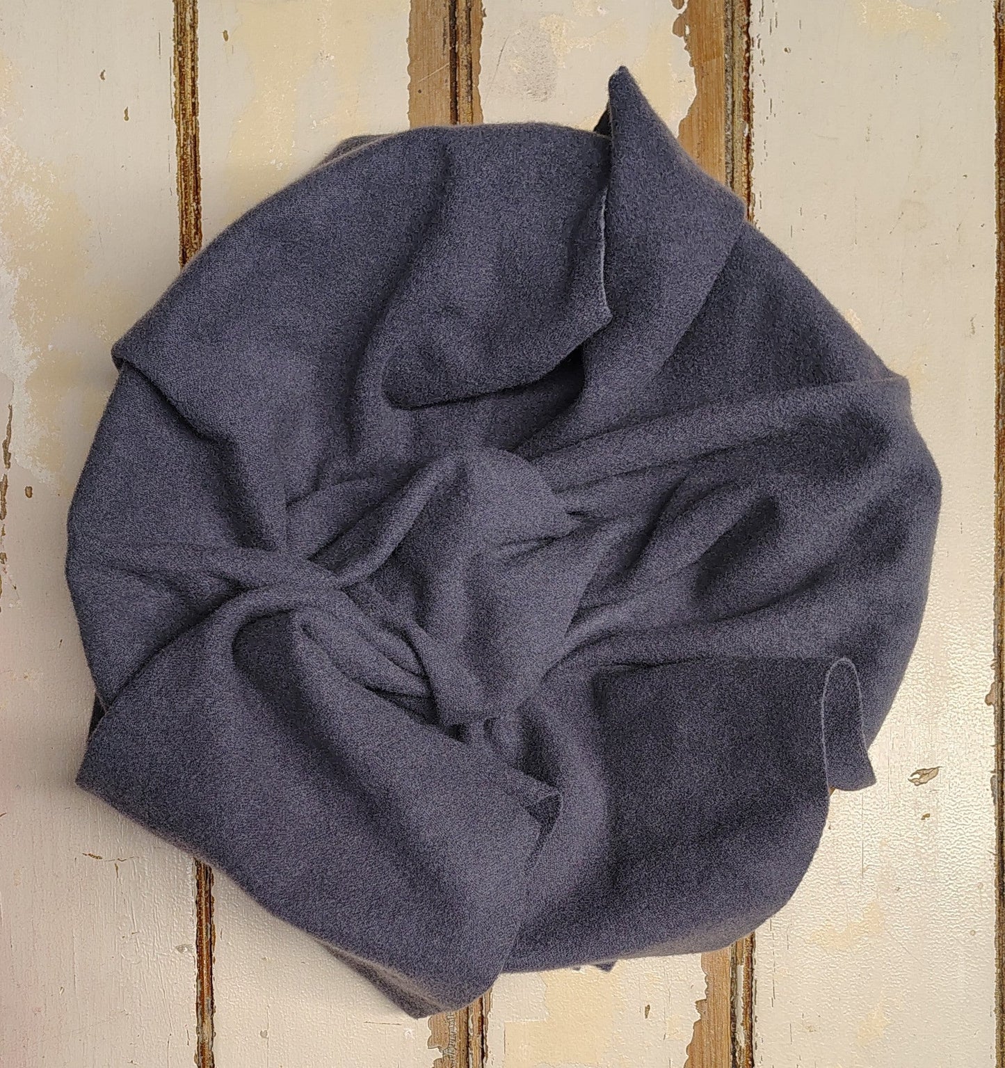 JET BLACK 01 P Hand Dyed Wool