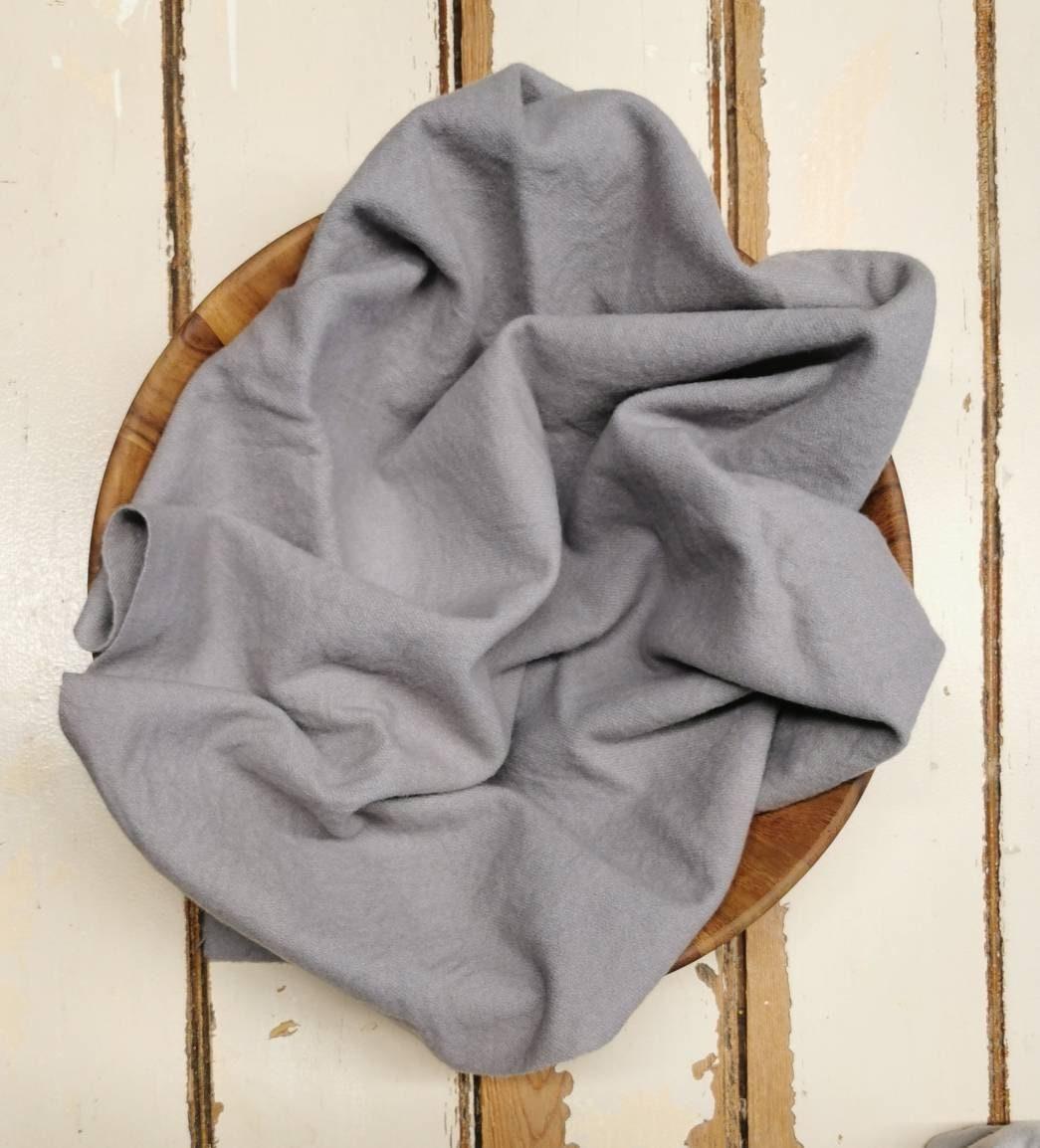 MOUSE 01 Hand Dyed Wool - All About Ewe Wool Shop