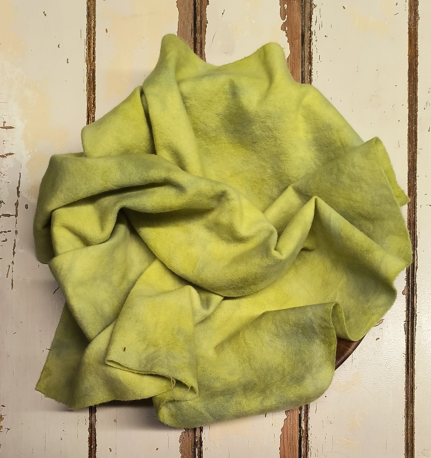 GRASSHOPPER 02 M Hand Dyed Wool (Wholesale)